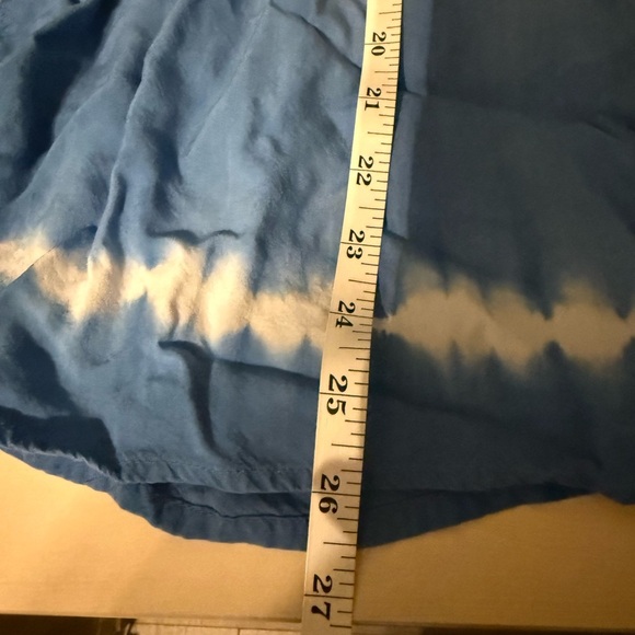 Crown and ivy woman's blouse with v neck xl blue and white - Picture 10 of 10